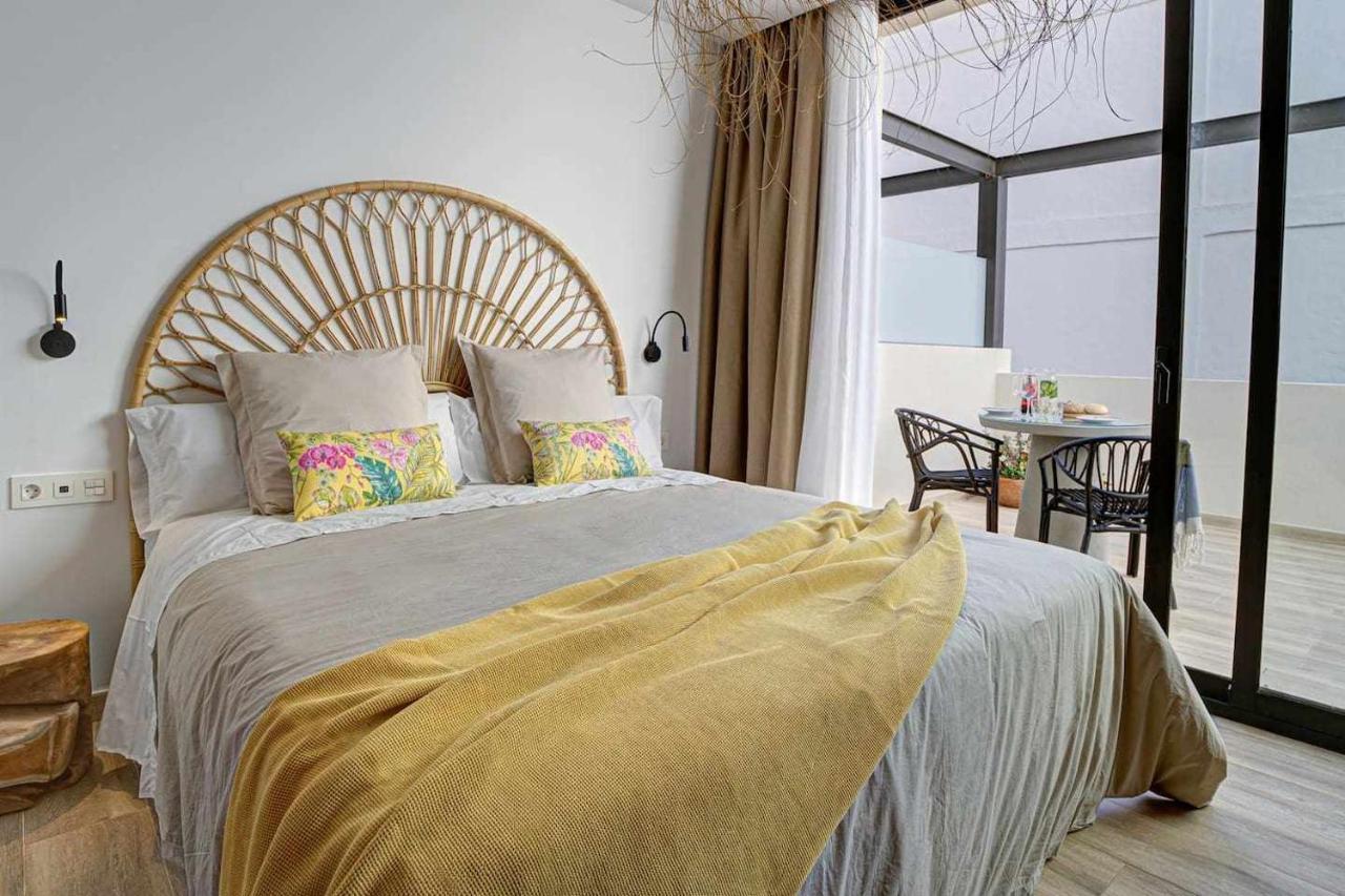 Jable Suites Apartamentos De Lujo En El Centro Corralejo Exterior photo